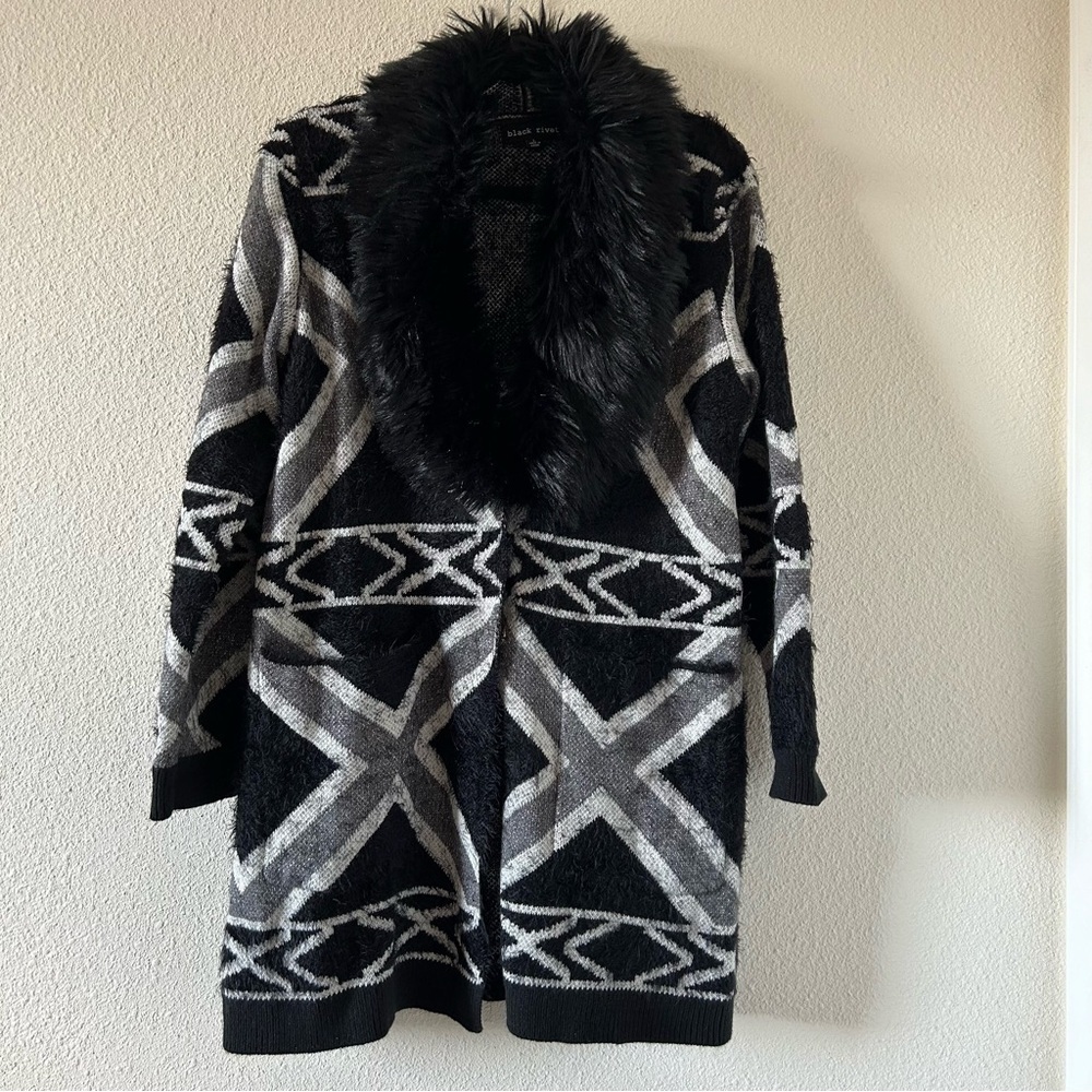 Black Velvet Women’s Longline Cardigan Large Faux Fur Collar Fancy Mob Wives